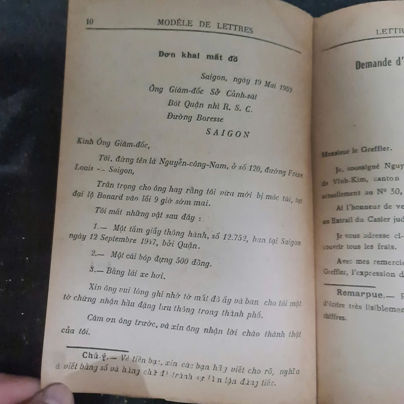 Sách Modele de Lettres ( Những kiểu mẫu thơ - từ ) 308982