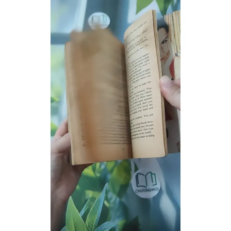 Between Males - Fiona Walker 1027504