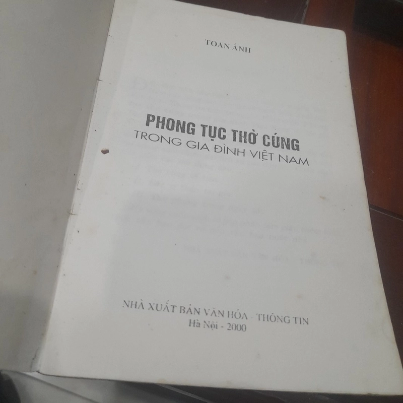 Toan Ánh - PHONG TỤC THỜ CÚNG TRONG GIA ĐÌNH VIỆT 323617