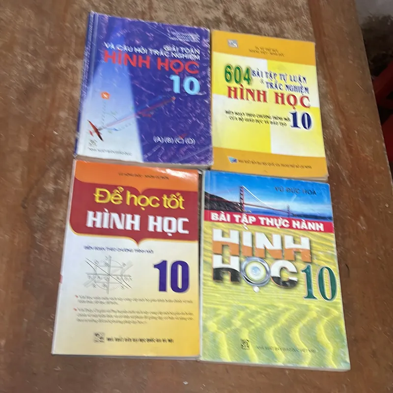 COMBO 4 CUỐN SÁCH HÌNH HỌC 10  733797
