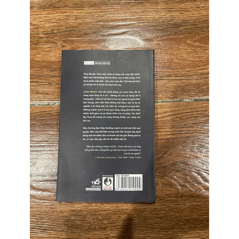 Nghe mùi kết thúc - Julian Barnes  (9) 1025589