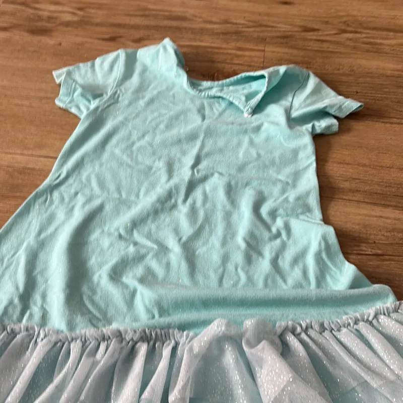 Váy công chúa cho bé gái 640544