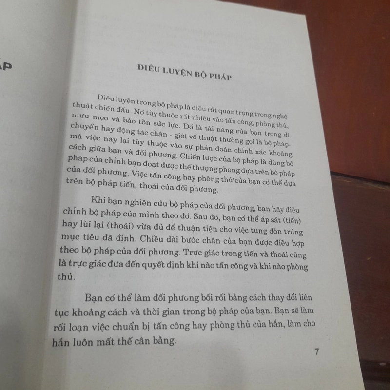 Phương pháp chiến đấu của LÝ TIỂU LONG, điêu luyện Thủ Cước Pháp 464344