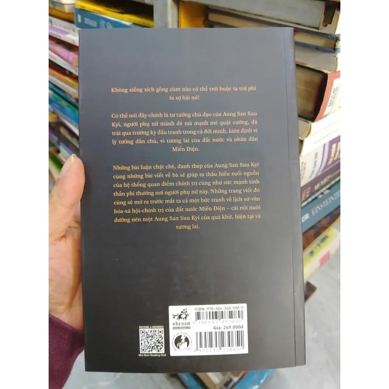 Sách - Vượt qua sợ hãi 788385