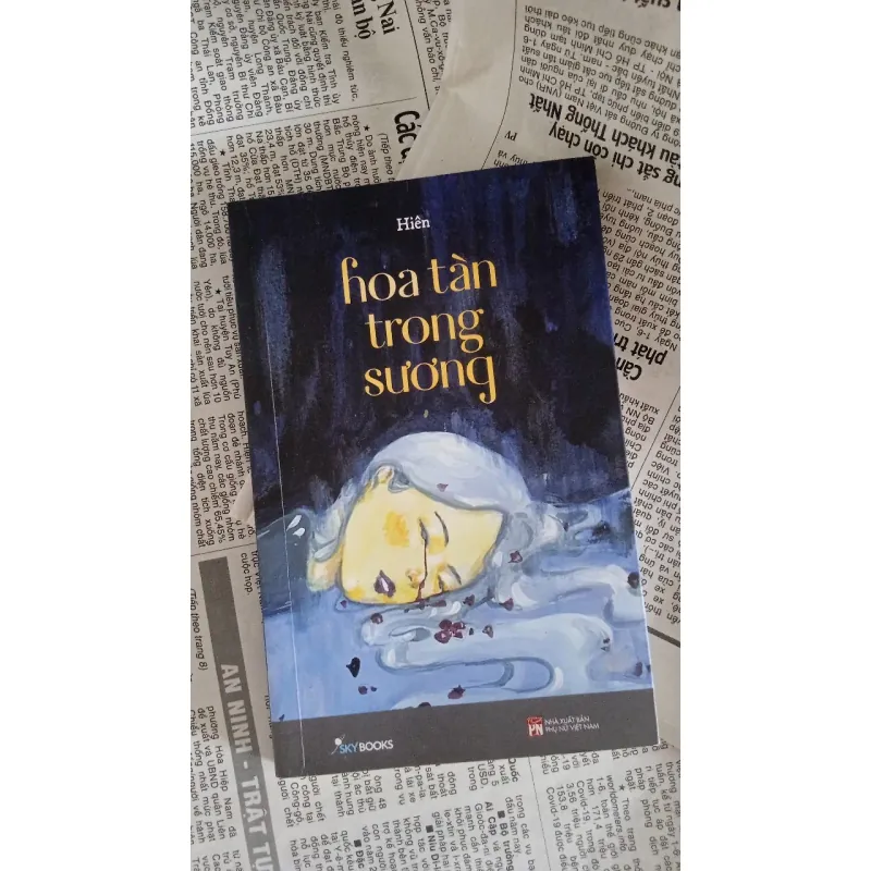 Sách: Hoa Tàn Trong Sương - Hiên mới 95% 933942