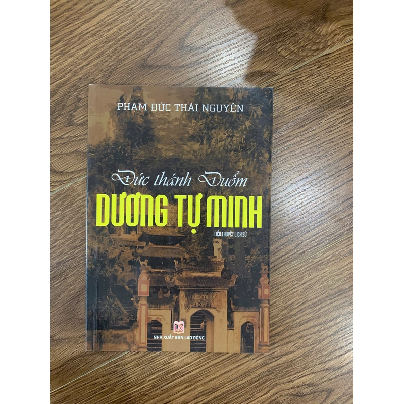 Tiểu thuyết lịch sử Đức thánh đuổm Dương Tự Minh 223737