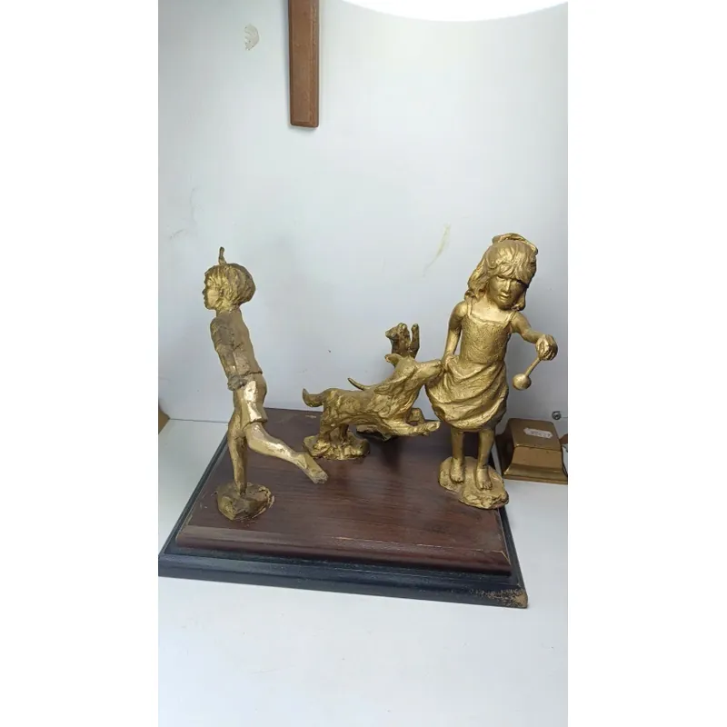 Tượng đồng thau những đứa trẻ và chú chó_Gốc châu Âu 697088