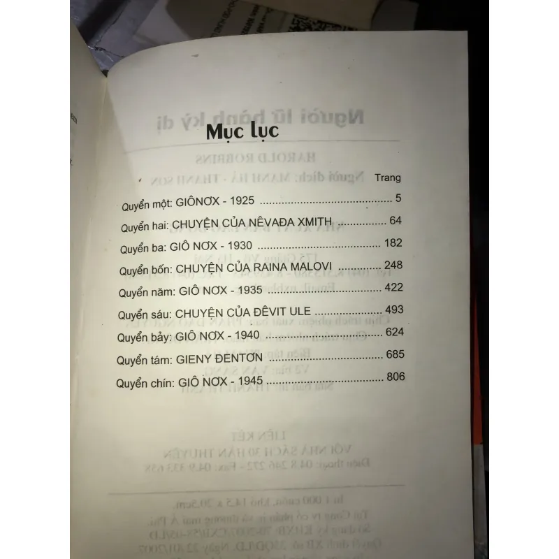 Người lữ hành kỳ dị - Harold Robbins 975545