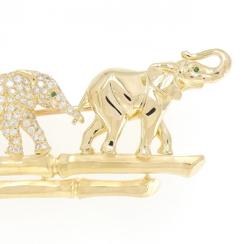 Brooch TSAVO của Cartier 665389