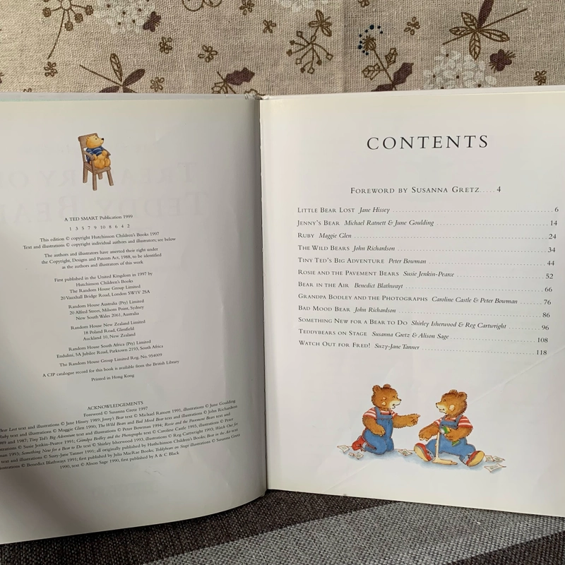 Sách tranh Treasury of Teddy Bear Tales, bìa cứng, Used, sờn gáy, mép 366255