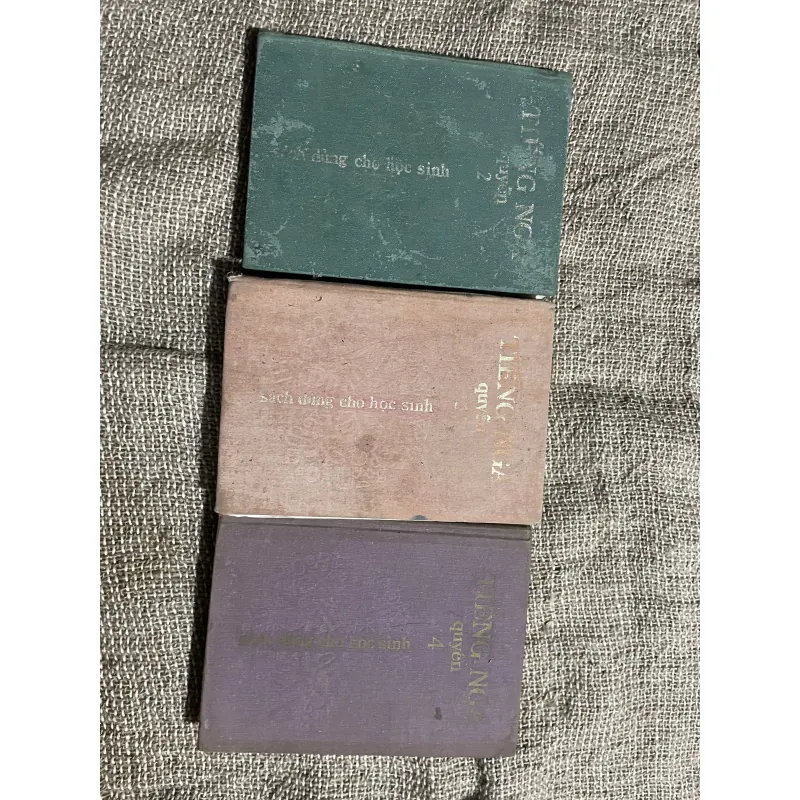Tiếng Nga cuốn 2;3;4 - in tại Nag  1041593