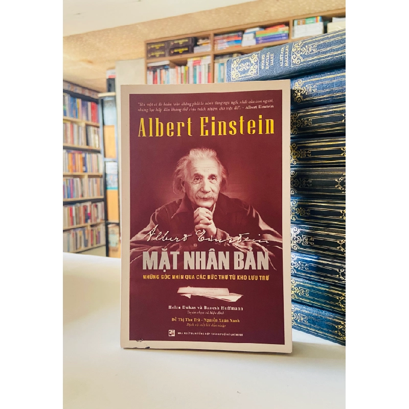 Mặt Nhân Bản Albert Einstein - Hellen Dukas , Banesh Hoffmann 413056