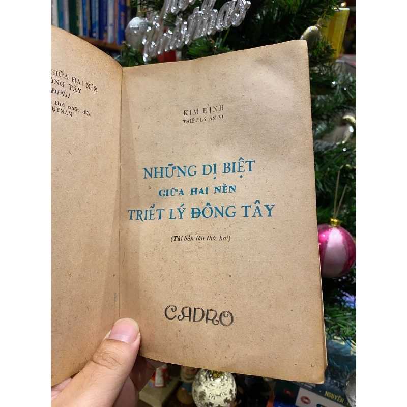 Những dị biệt giữa hai nền triết lý Đông Tây - Kim Định 734955