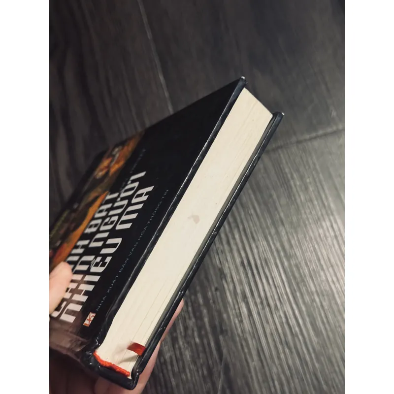 Mảnh đất lắm người nhiều ma (bìa cứng) 603834