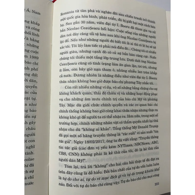 Báo chí, truyền thông hiện đại - Thực tiễn, vấn đề, nhận định 1023811