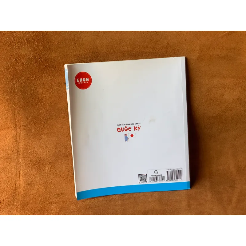 QUỐC KỲ cuốn sách tranh vẽ đầu tiên 592112
