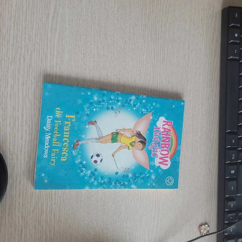 Francesca the Football Fairy  Tác giả: Daisy Meadows 530492
