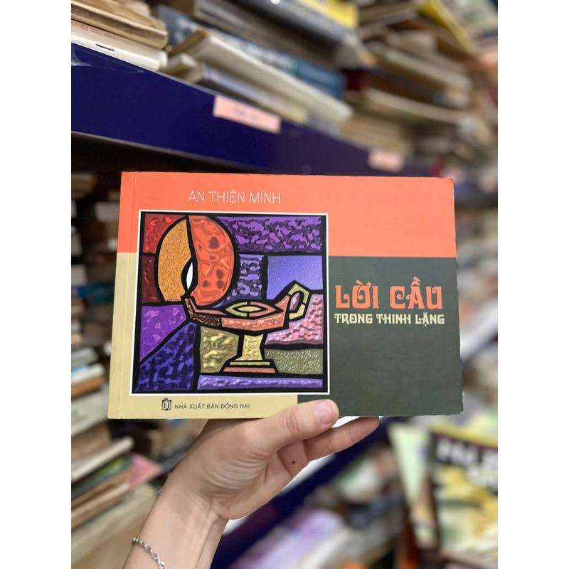 LỜI CẦU TRONG THINH LẶNG 454147