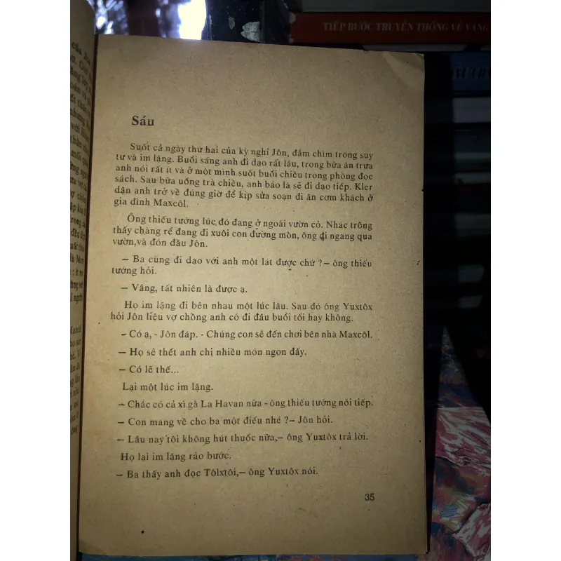 Người đàn ông có vợ - Piers Paul Read  972941