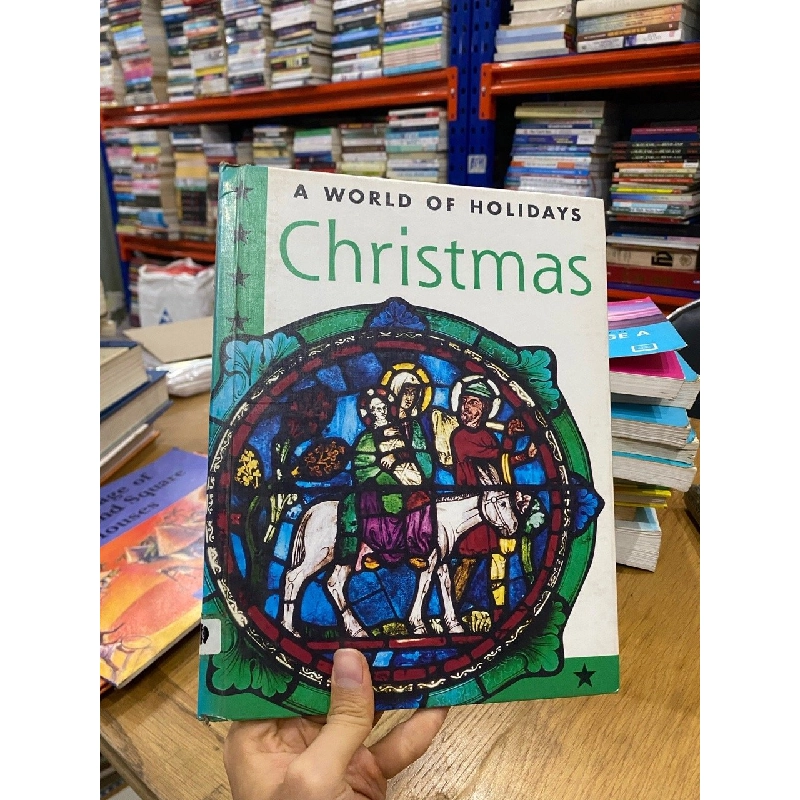 A World of Holidays : Carnival, Christmas, Hanukkah 550812