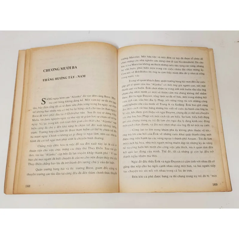 CHÚ BÉ THOÁT NẠN ĐẮM TÀU (Jules Verne & André Laure) 759342
