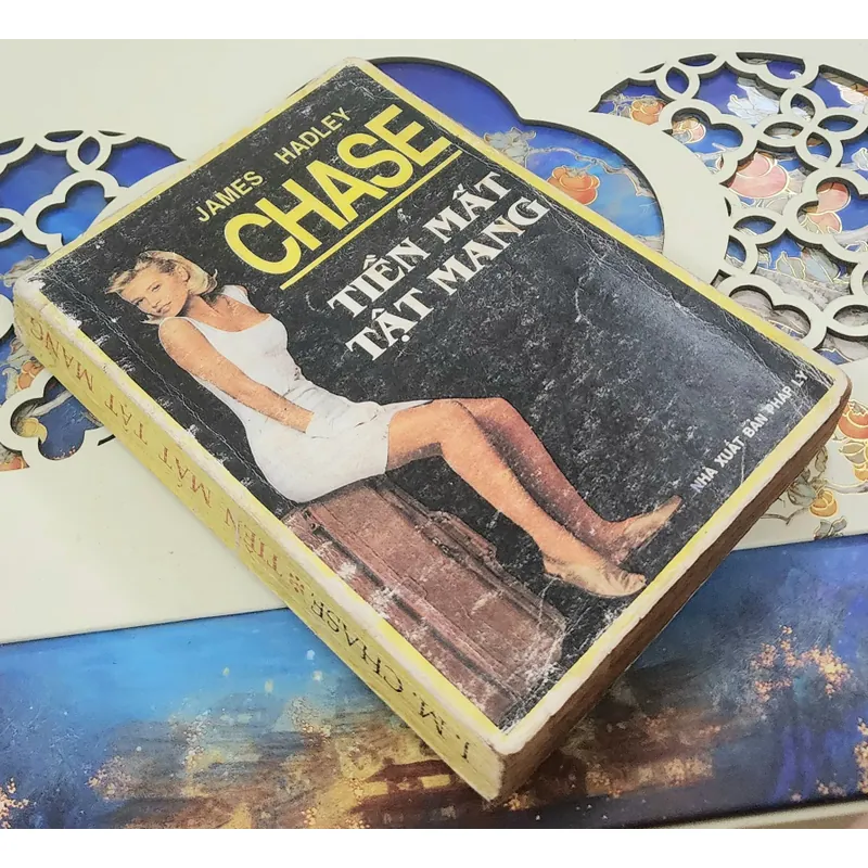 Tiểu thuyết của nhà văn James Hadley Chase: TIỀN MẤT TẬT MANG 719730
