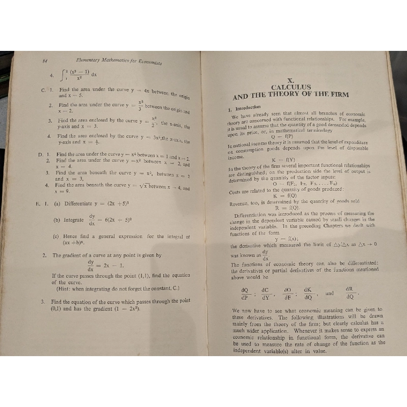 Elementary mathematics for economists - Caroline Dinwidy 720482