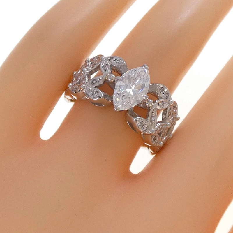 Nhẫn kim cương PT900 1.029CT D SI2 cắt Marquise - Hàng hiệu Authentic 874009