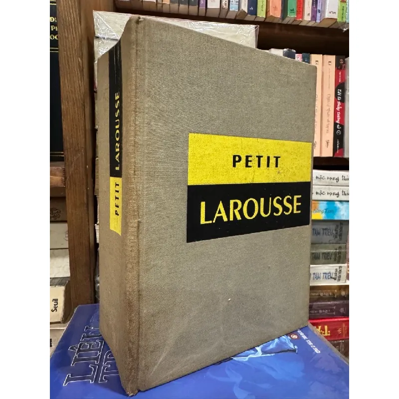 PETIT LAROUSSE : DICTIONNAIRE - ENCYCLOPÉDIQUE 181016