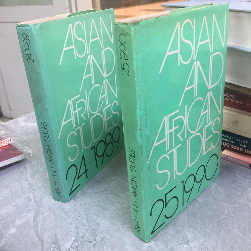 ASIAN AND AFRICAN STUDIES ( 2 cuốn) 500420
