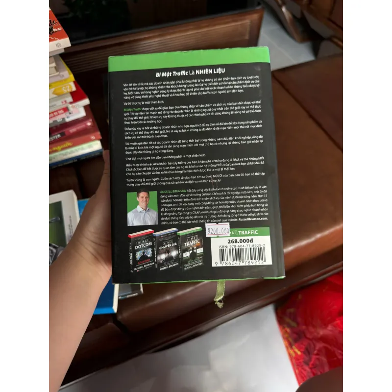 Bí Mật Traffic – Russell Brunson | Sách Marketing Online - K4 1026073