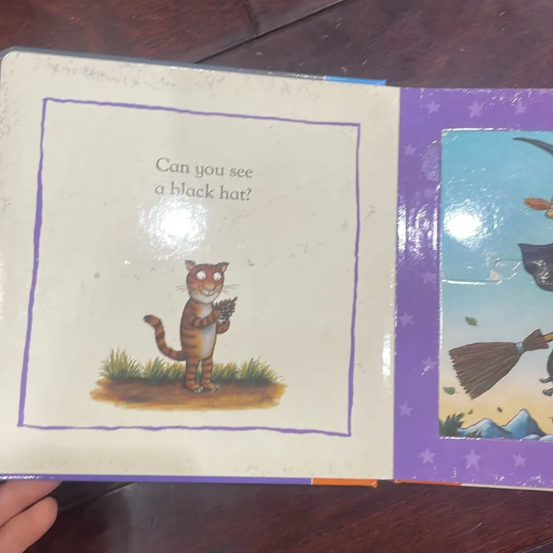 NGOẠI VĂN - sách tiếng anh trẻ em : Room on the Broom - Jigsaw Book - Julia Donaldson 1028090