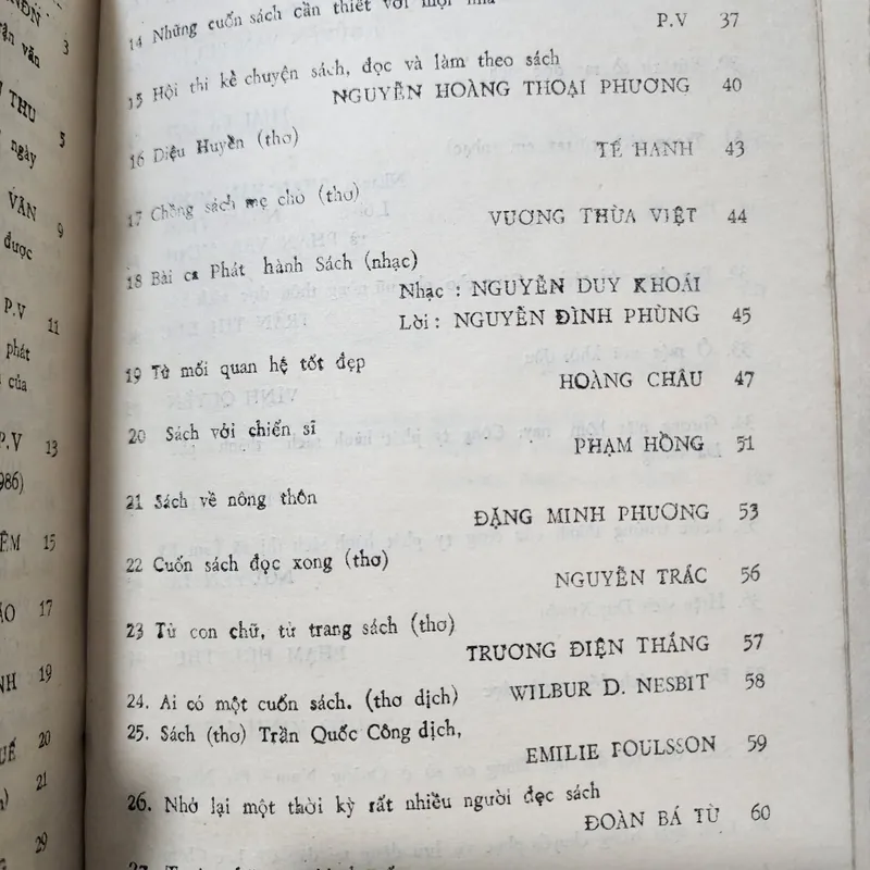 Từ những trang sách  548057