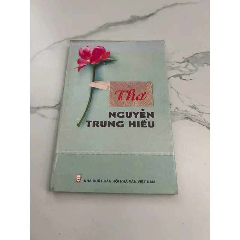 Thơ Nguyễn Trung Hiếu 602225
