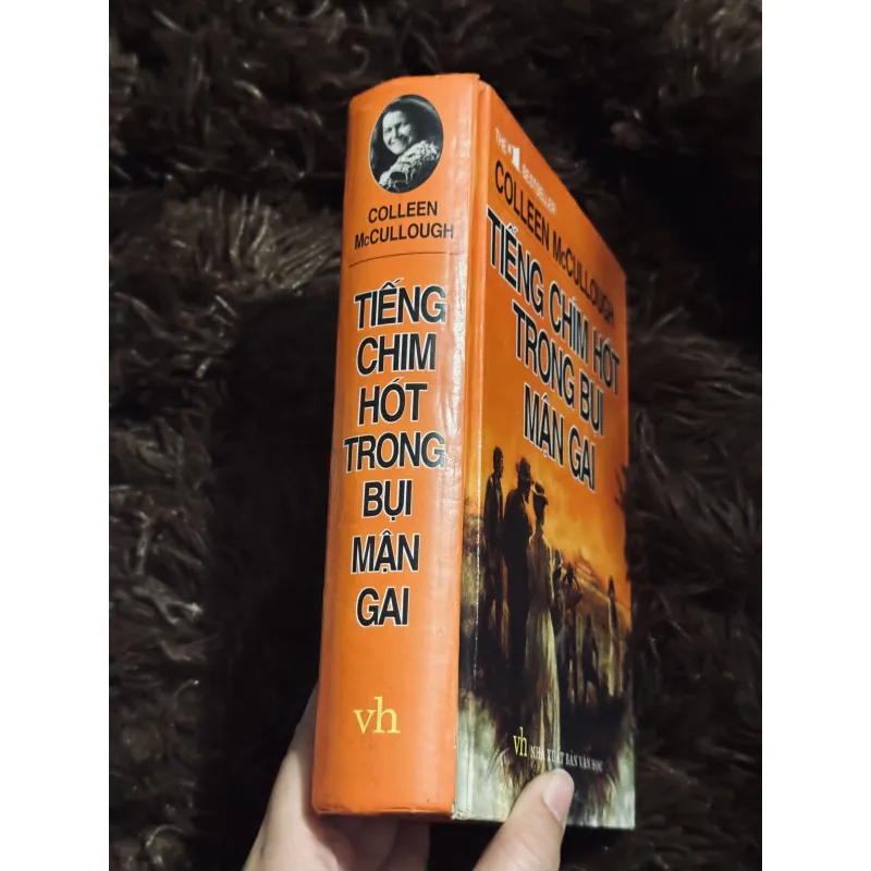 Tiếng chim hót trong bụi mận gai 786021