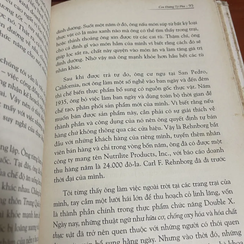 Con đường tỷ phú Hồi ký Rich Devos 972262