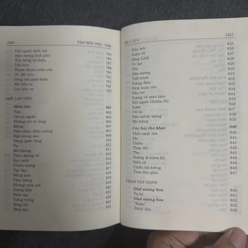 Thơ mới (1932-1945): Tác giả và tác phẩm 925471
