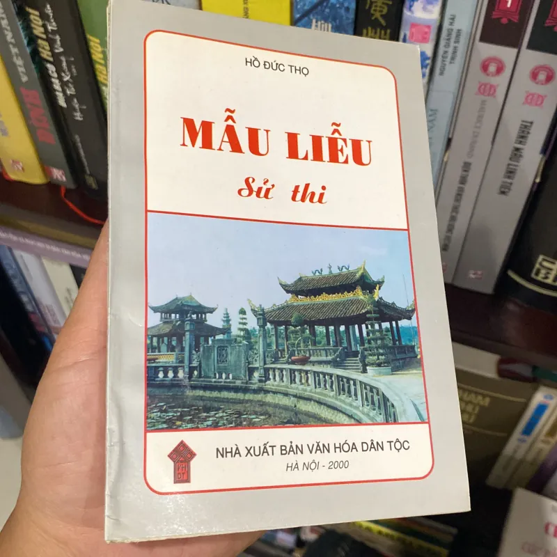 MẪU LIỄU SỬ THI (XB 2000) 1009662