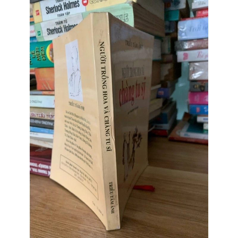 Người trồng hoa và chàng tu sỹ- Triều Tâm Ảnh 750686