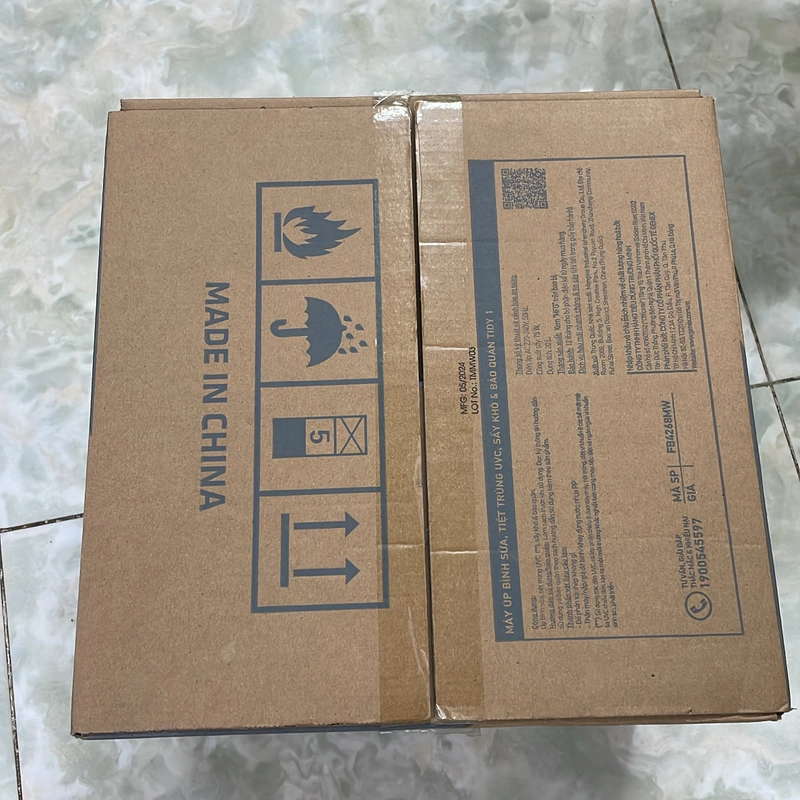 Máy úp bình sữa tiệt trùng uvc, sấy khô và bảo quản 541283