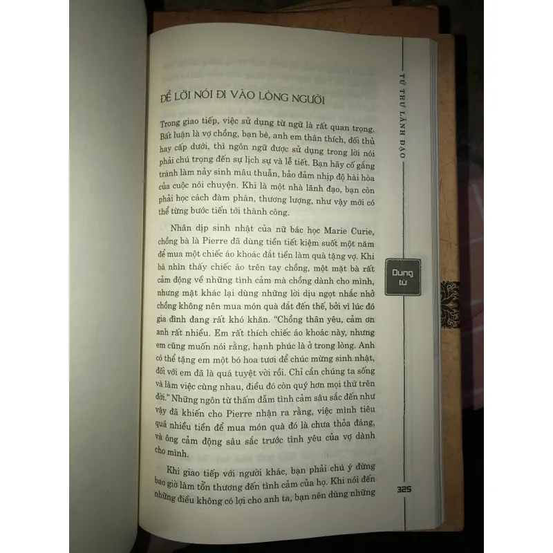 Tứ thư lãnh đạo - Lãnh đạo, xử thế, quản trị, dụng ngôn  730617