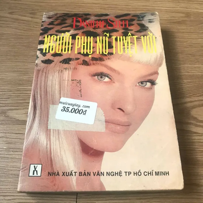 Người phụ nữ tuyệt vời - Danielle Steel 926087