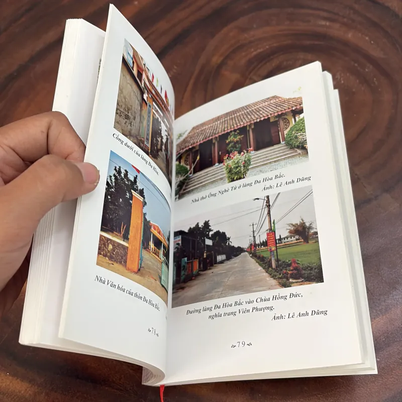 II Linh Miếu Bà Thuyền Và 500 Bộ Đèn Dầu Cổ Của Lê Công Anh Đức - 2020 995346