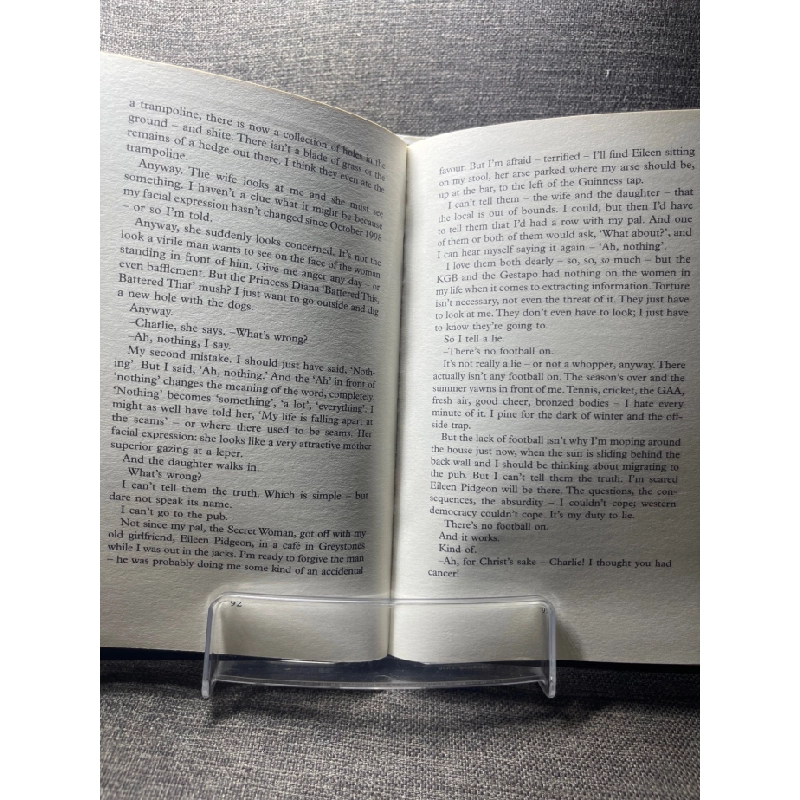 Charlie Savage mới 90% truyện ngoại văn và thiếu nhi Roddy Doyle HPB1505 459164