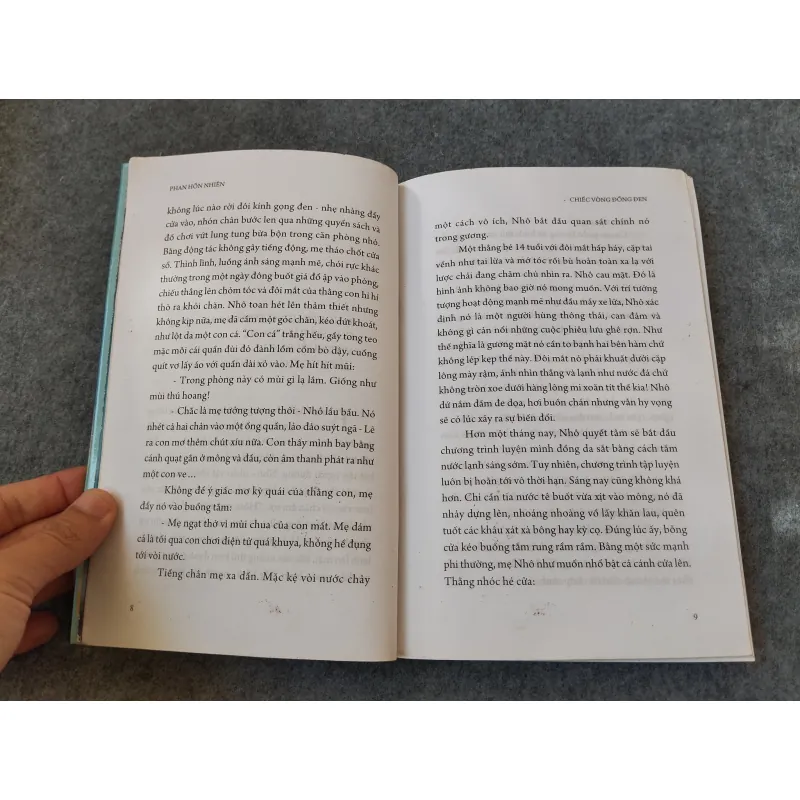 CHIẾC VÒNG ĐỒNG ĐEN - PHAN HỒN NHIÊN 719992