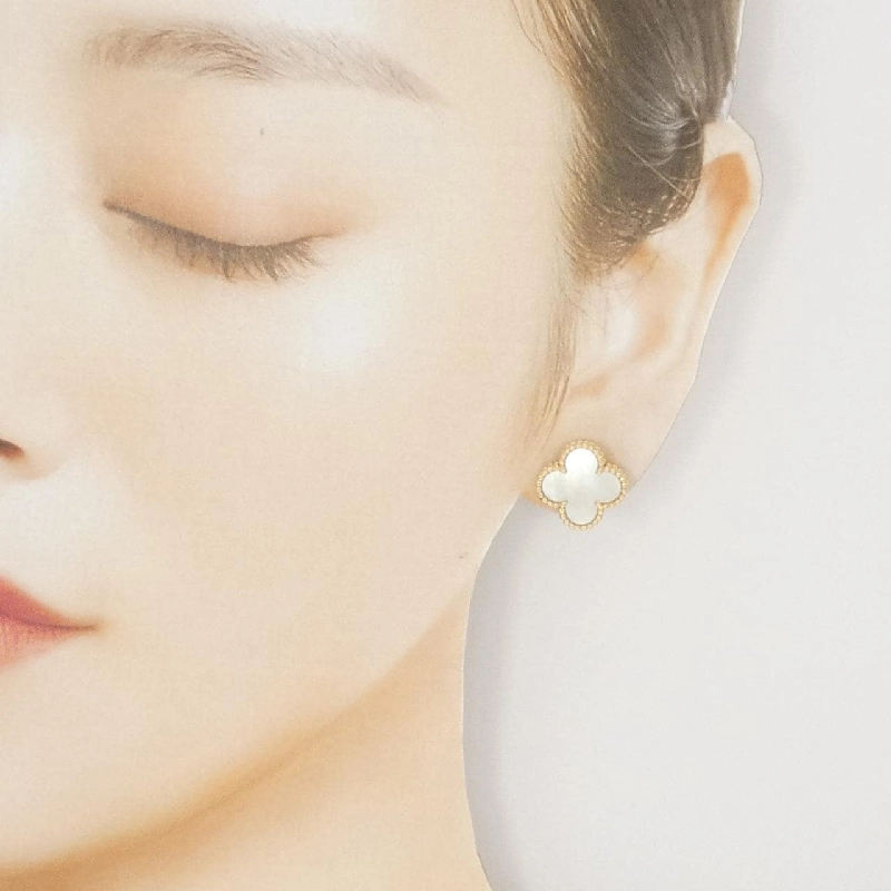 Bông tai Van Cleef & Arpels Vintage Alhambra - Hàng hiệu Chính hãng 847303