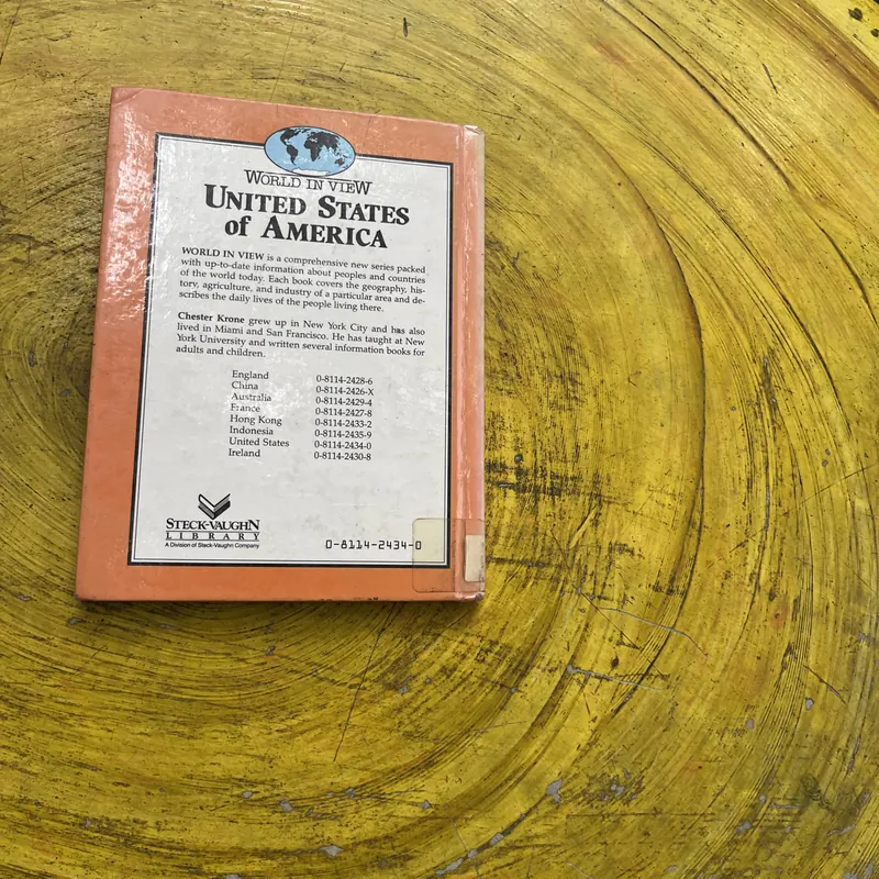 WORLD IN VIEW UNITED STATES OF AMERICA- CHESTER KRONE 605171