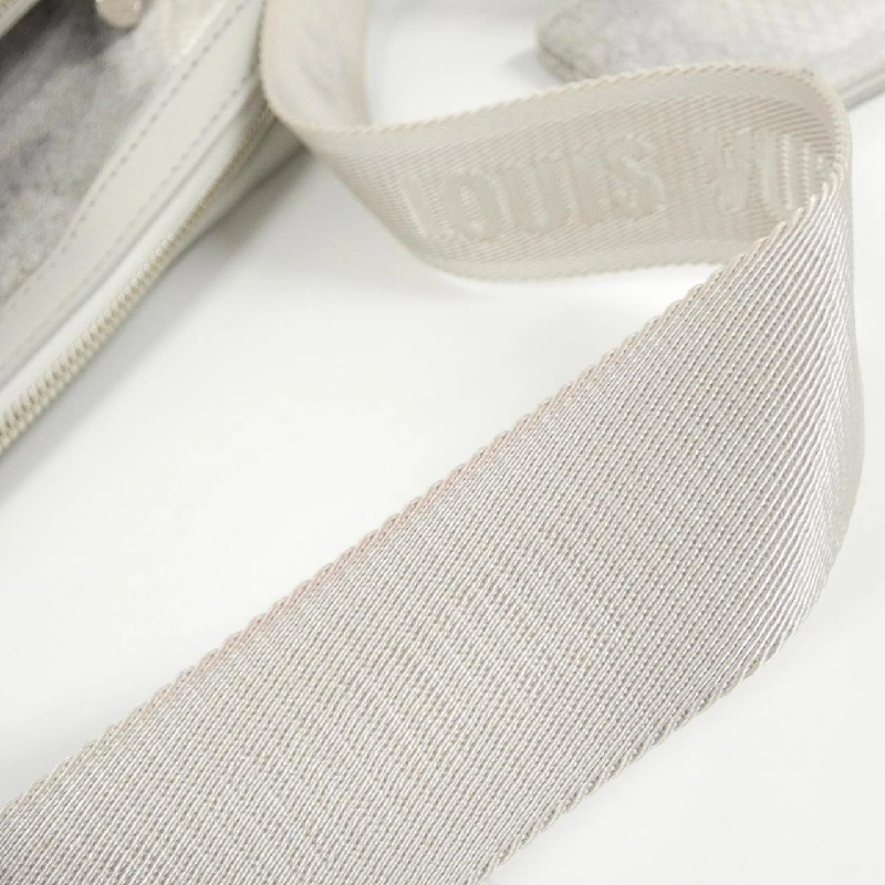 Túi đeo vai Louis Vuitton Damier Salt Trio Messenger N50068 613441