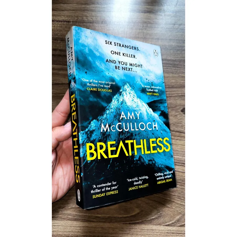 Amy McCulloch - Breathless (Penguin book, UK) (preloved) 726601