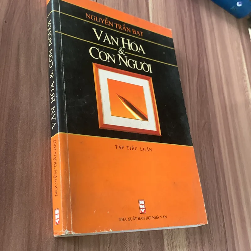 Con người và văn hoá, Nguyễn Trần Bạt 607301